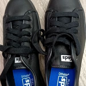 Black Women's Keds Sneakers - Size 5 BRAND NEW ; Lace Up No Slip Work Shoes